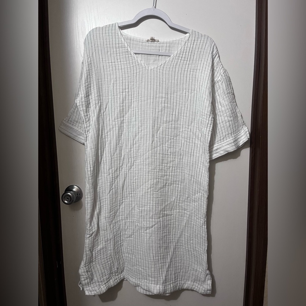 Eileen Fisher  S P Organic Linen Cotton White Pinstripe Dress V-neck